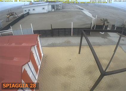 Webcam 1   <a class="as-btn-blue-medium" style="color:white" href="http://spiaggia28.ddns.net:809/cgi-bin/guestimage.html" target="_blank">Clicca qui per lo Streaming</a>  <a class="as-btn-blue-medium" style="color:white" href="https://www.meteoriccione.it/webcam.ashx?id=56&type=hr&cliente=sp28" target="_blank">Clicca qui per l'alta definizione</a>